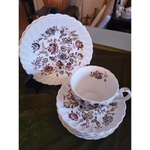 Staffordshire Bouquet Johnson Bros England Teacup Saucers Desert Plates 9 pieces